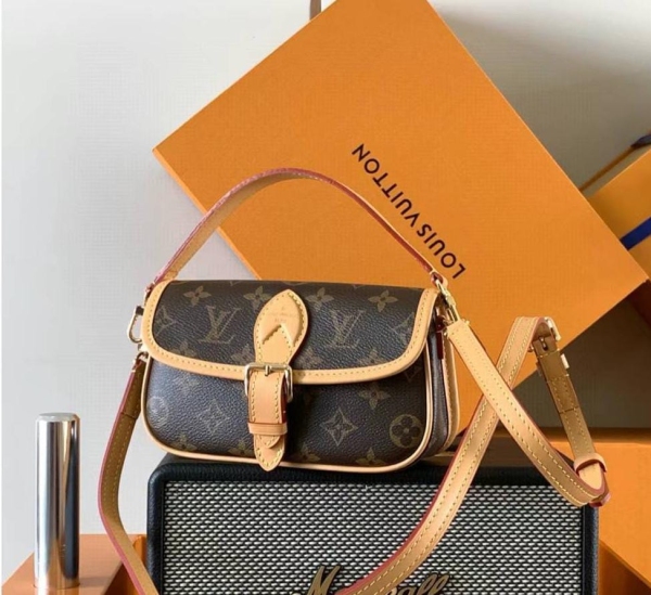 Louis vuitton bag-for woman-REPLICA