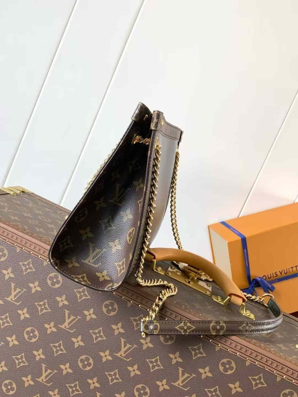 Louis Vuitton bag-for woman-REPLICA - Image 4
