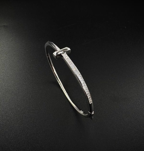 Silver bangle-diamondlite-for woman