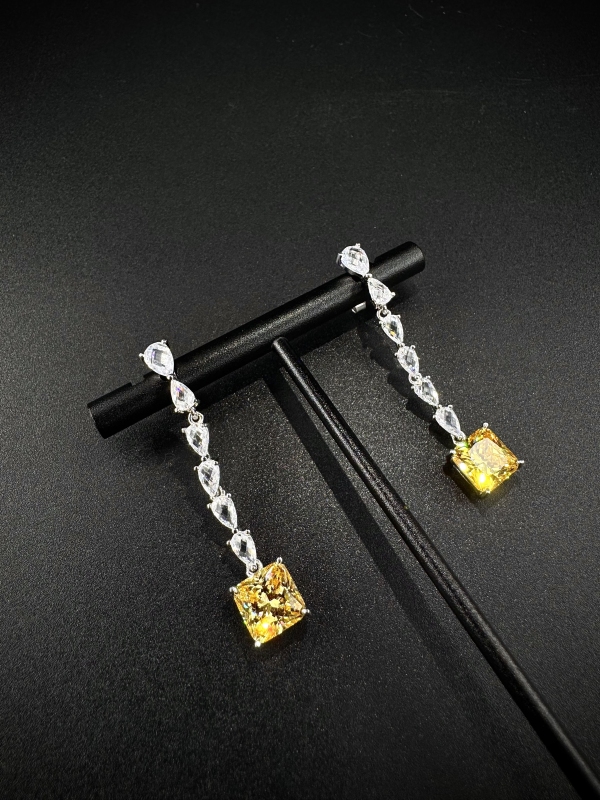 Silver earrings-diamondlite-for woman - Image 2