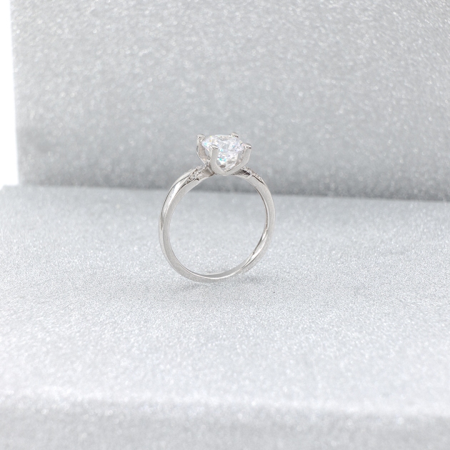 Silver ring-diamondlite-for woman