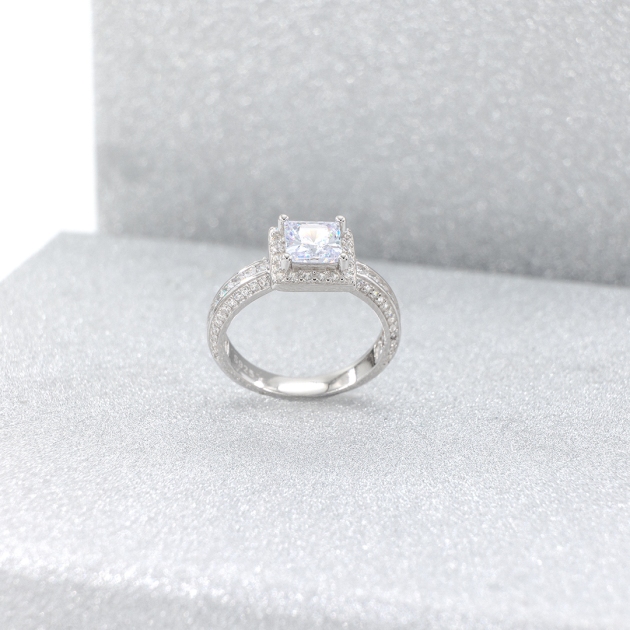 Silver ring-diamondlite-for woman