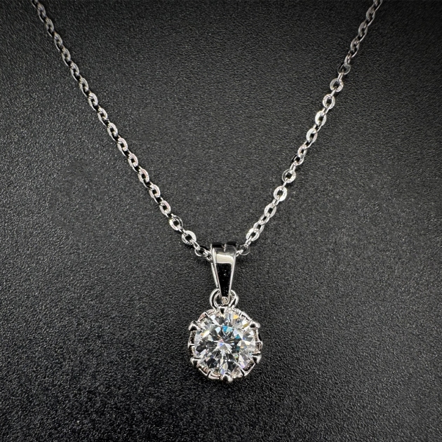 Silver pendant-moissanite-for woman