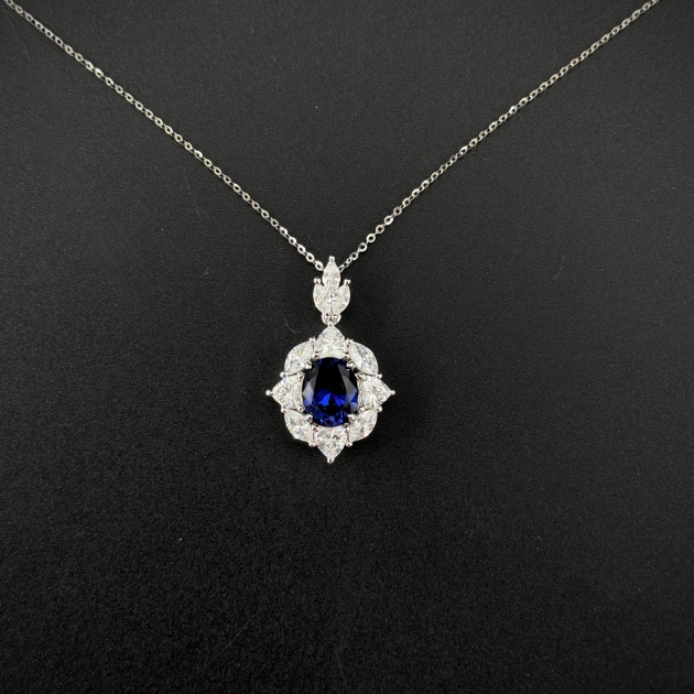 Silver pendant-diamondlite-for woman