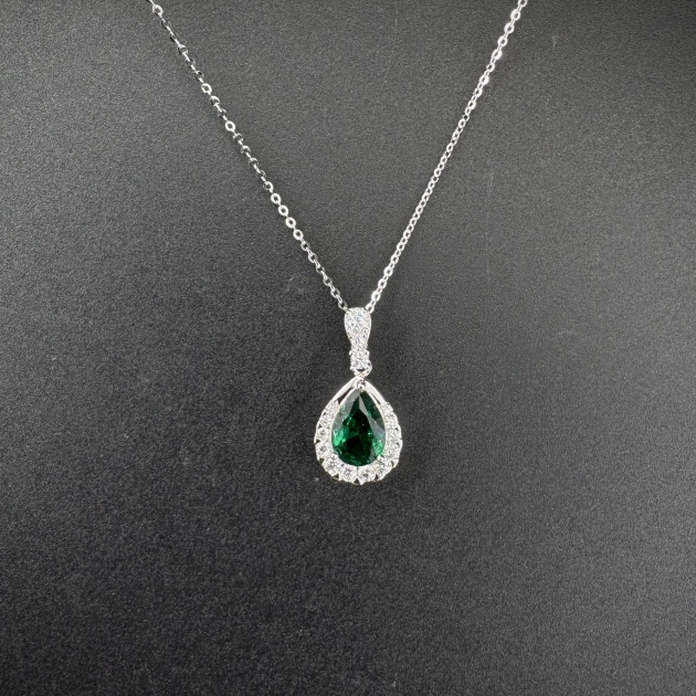 Silver pendant-diamondlite-for woman