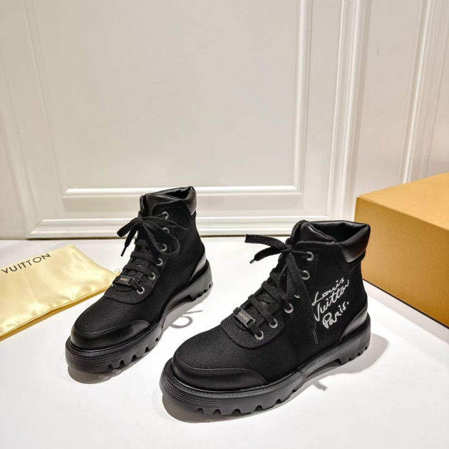 Louis Vuitton boots-for men-REPLICA