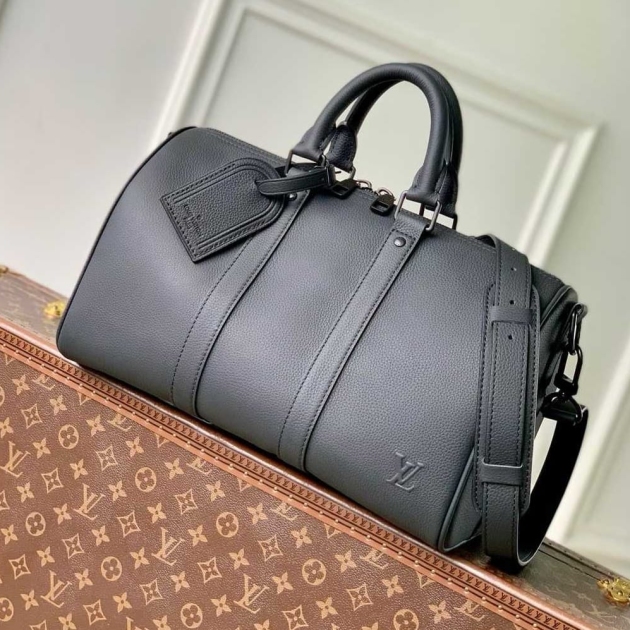 Louis Vuitton bag-for men-REPLICA