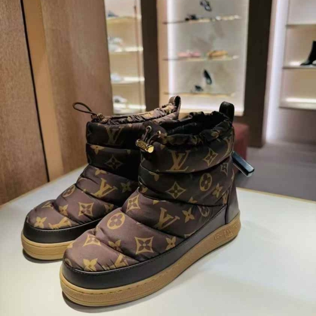Louis Vuitton boots-for men and woman-REPLICA