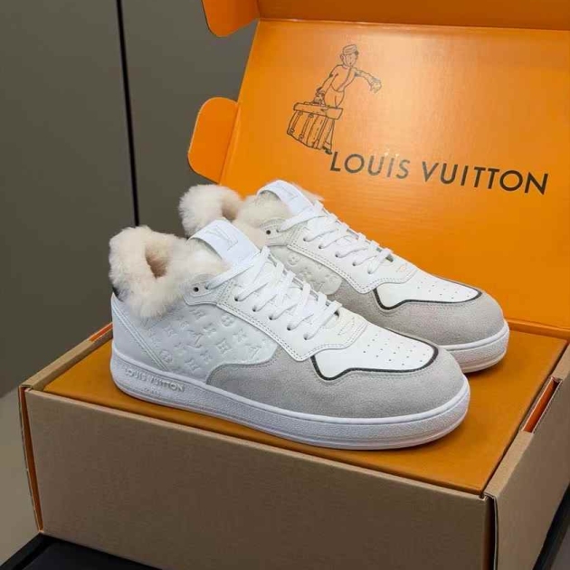 Louis Vuitton sneakers-for men-REPLICA