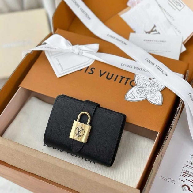 Louis Vuitton wallet-for men-REPLICA