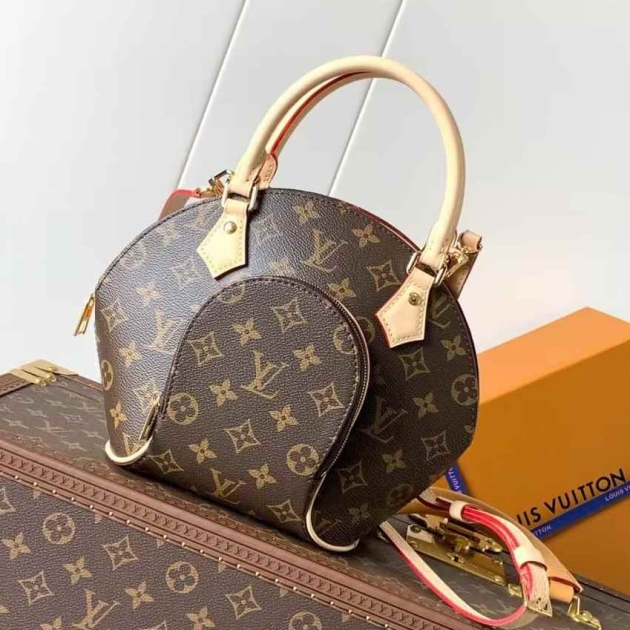 Louis Vuitton bag-for woman-REPLICA