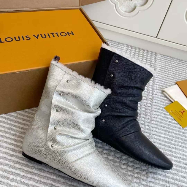 Louis Vuitton boots-for woman-REPLICA