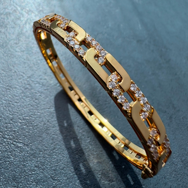 Women’s Copper Diamondlite Link Bangle