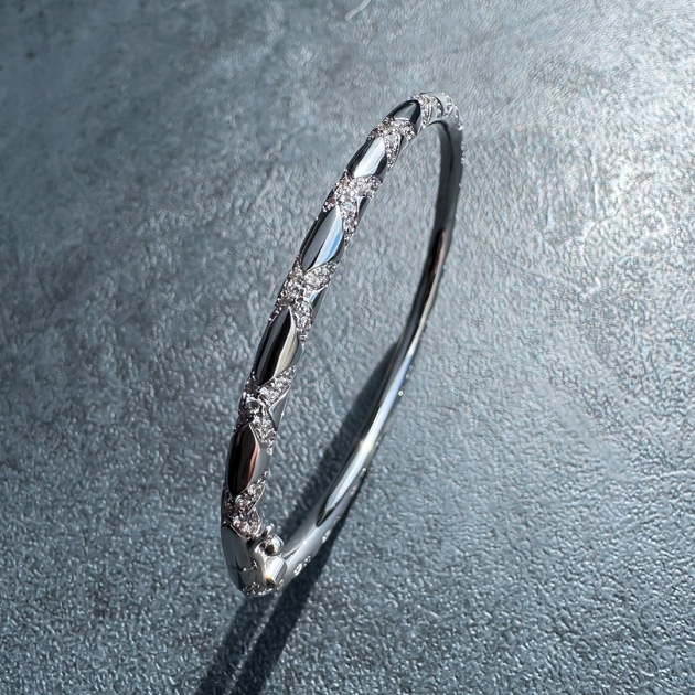 Women’s Copper Diamondlite Twist Bangle