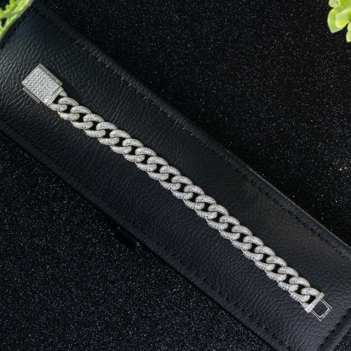 Women’s Cuban Link Copper Bracelet Diamondlite