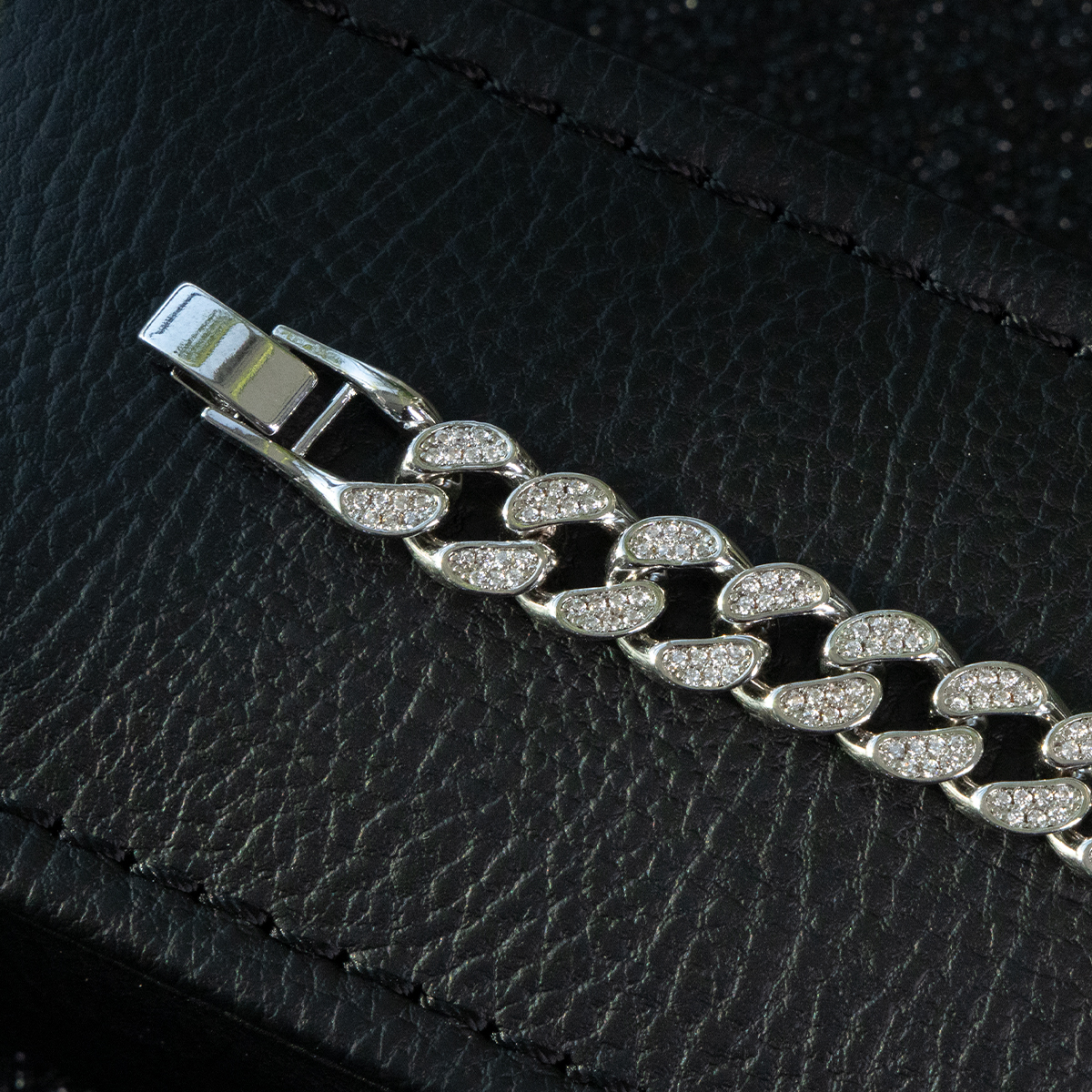 Women’s Copper Link Bracelet with Diamondlite - Image 3
