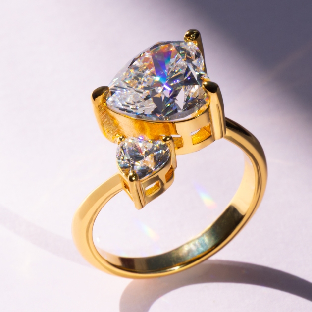 Copper ring diamondlite stone for women's